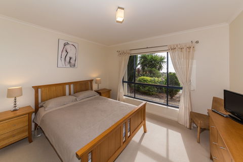 Serenity On Stacey - Broome Tourism 4