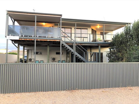 Shorelines - Broome Tourism 0