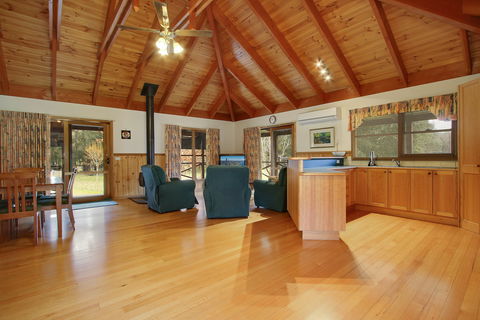 Stoney Creek - Broome Tourism 0