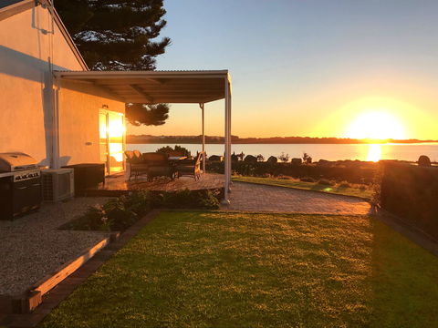 The Admiral Riverside - Broome Tourism 9