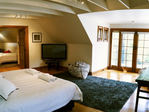 Thiele House Retreat - Broome Tourism 5