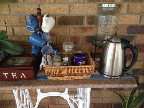 Twilight Grove Farm Bed And Breakfast - Broome Tourism 2