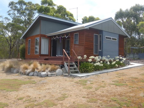 Yakkalla Holiday Cottage - Broome Tourism 1