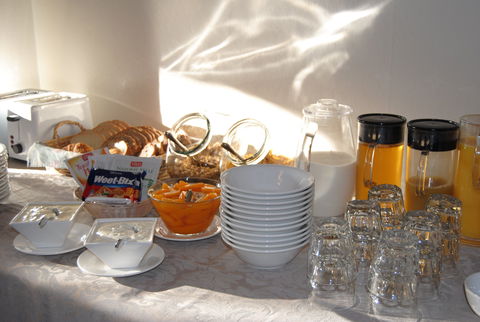 Airlie House Motor Inn - Broome Tourism 2