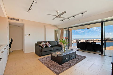A Marina Vista - Broome Tourism 1