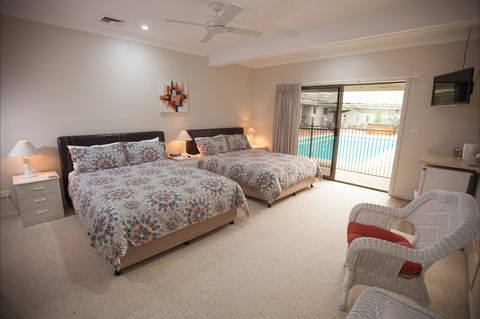 Batemans Bay Manor - Broome Tourism 2