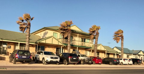 Bay Lodge - Broome Tourism 0