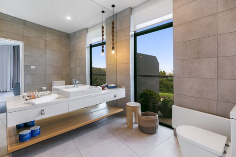 Blue Range Estate Villas - Broome Tourism 1