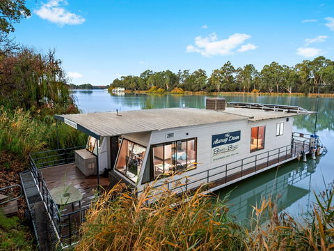 Boats And Bedzzz - The Murray Dream Self-contained Moored Houseboat - Broome Tourism 1