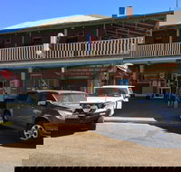 Fifield Hotel - Broome Tourism