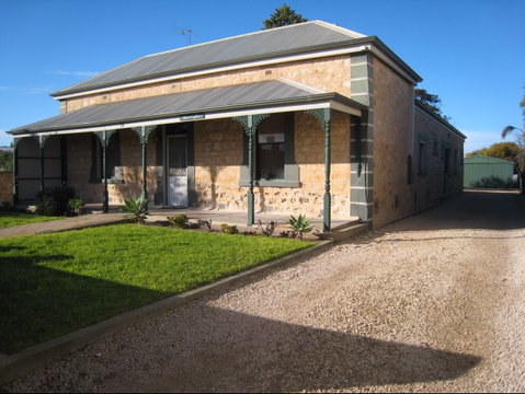 Kingfisher Lodge Edithburgh - Broome Tourism 0