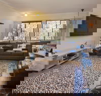 Lakeside Townhouse - Broome Tourism