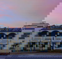 Meningie Hotel - Broome Tourism