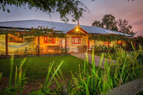 Monkey Place Country House - Broome Tourism 0