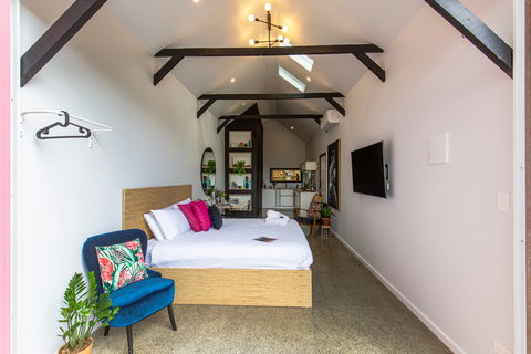 Nowra Studio Barn - Broome Tourism 2