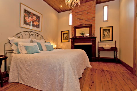 Rose Cottage - Broome Tourism 1