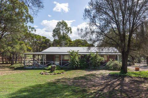 Serenity Grove - Broome Tourism 0