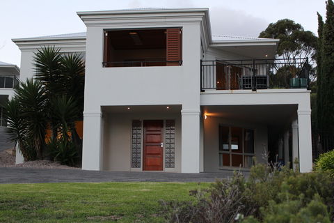 Villa 2 Bay Of Fires - Broome Tourism 1