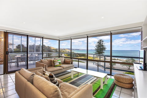2/101 Gold Coast Drive, Carrickalinga - Broome Tourism 0