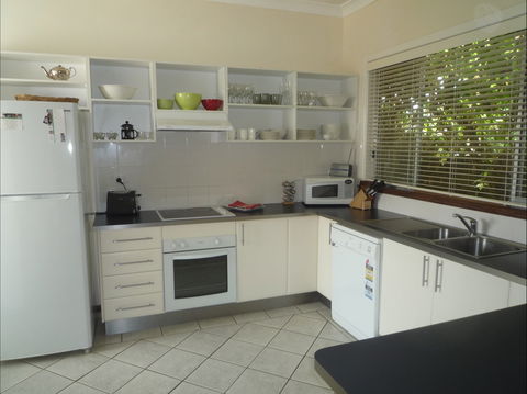 Apartments On-The-Park: 47  March - Broome Tourism 2