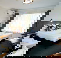 Batemans Bay Hotel - Broome Tourism