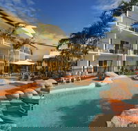 Cairns Queenslander Hotel and Apartments - Broome Tourism