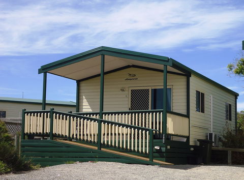 Elliston Waterloo Bay Tourist Park - Broome Tourism 1