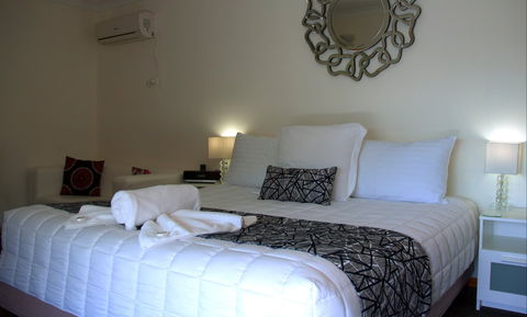 Karuah Motor Inn - Broome Tourism 0