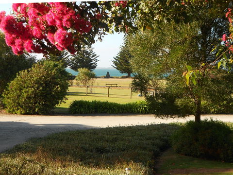 King Island Accommodation Cottages - Broome Tourism 1