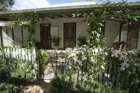 Laidlaw Cottage - Broome Tourism 1