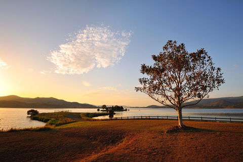 NRMA Lake Somerset Holiday Park - Broome Tourism 2