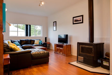 Sapphire Cottage - Broome Tourism 1