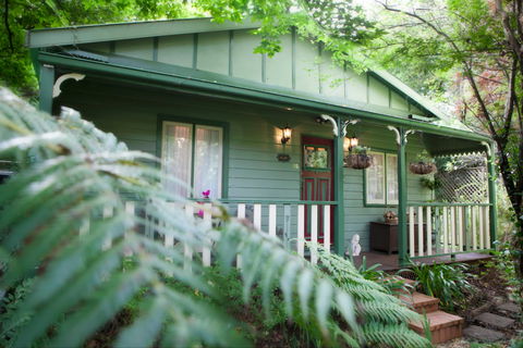 Strawberry Patch Cottage - Broome Tourism 0