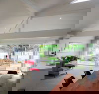 Surfleet Holiday Unit - Broome Tourism