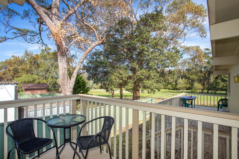 Villa De Golf At Mollymook - Broome Tourism 0