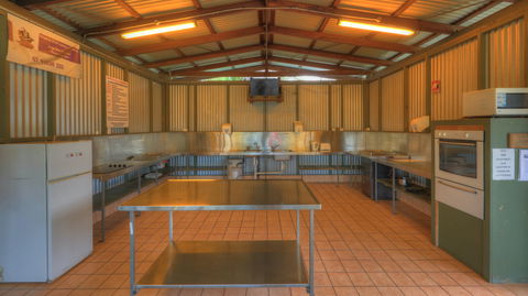 Yallakool Caravan Park On BP Dam - Broome Tourism 1
