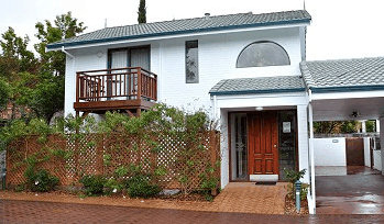 Dolphin Lodge - Broome Tourism