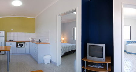 Mandurah Ocean Marina Chalets - Broome Tourism 3