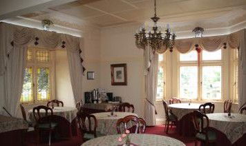 Lindsay House Country Hotel - Broome Tourism 1