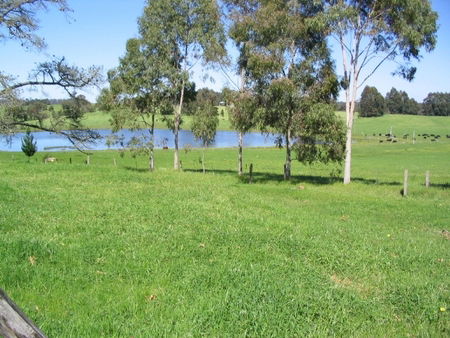 Warren Grange Farmstay And Bed & Breakfast - Broome Tourism 3