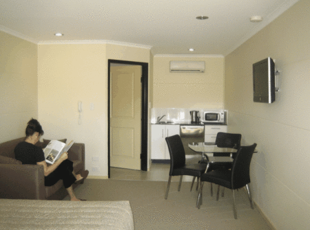 Balranald Club Motel - Broome Tourism