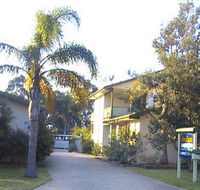 Avalon Holiday Units - Broome Tourism
