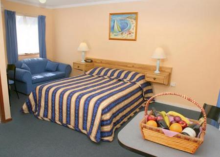 Comfort Inn Bay Waterfront - Broome Tourism 1