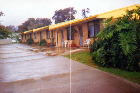 Clovelly Holiday Units - Broome Tourism 0