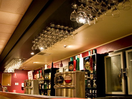 The Bull And Bush Tavern - Broome Tourism 4