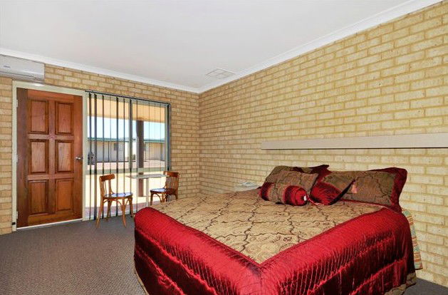  Broome Tourism