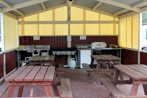 Albury All Seasons Tourist Park - Broome Tourism 1