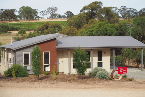 32 West B & B - Broome Tourism 0
