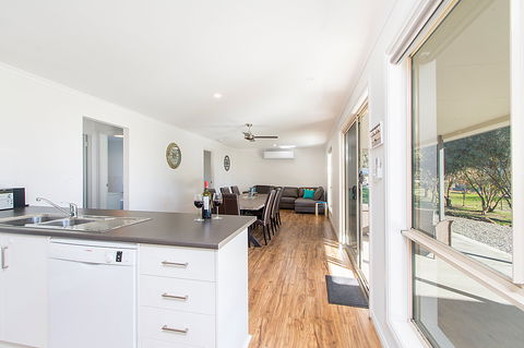 32 West B & B - Broome Tourism 1
