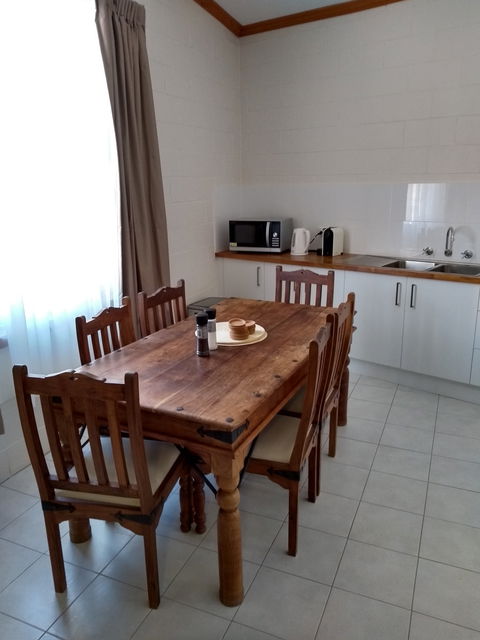 Adelaide Hills Birdwood Cottage - Broome Tourism 1